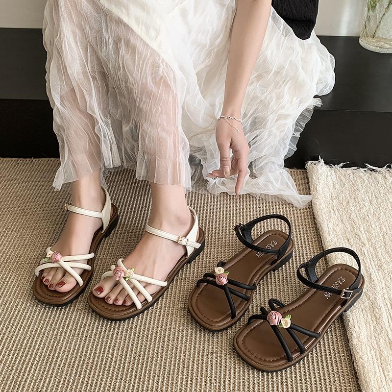 Mode Flacher Boden Mode Trendige Damen Strandsandalen Outdoor-Bekleidung Rutschfest Outdoor Vielseitig Mit Blumen Verziert Damen Sandale