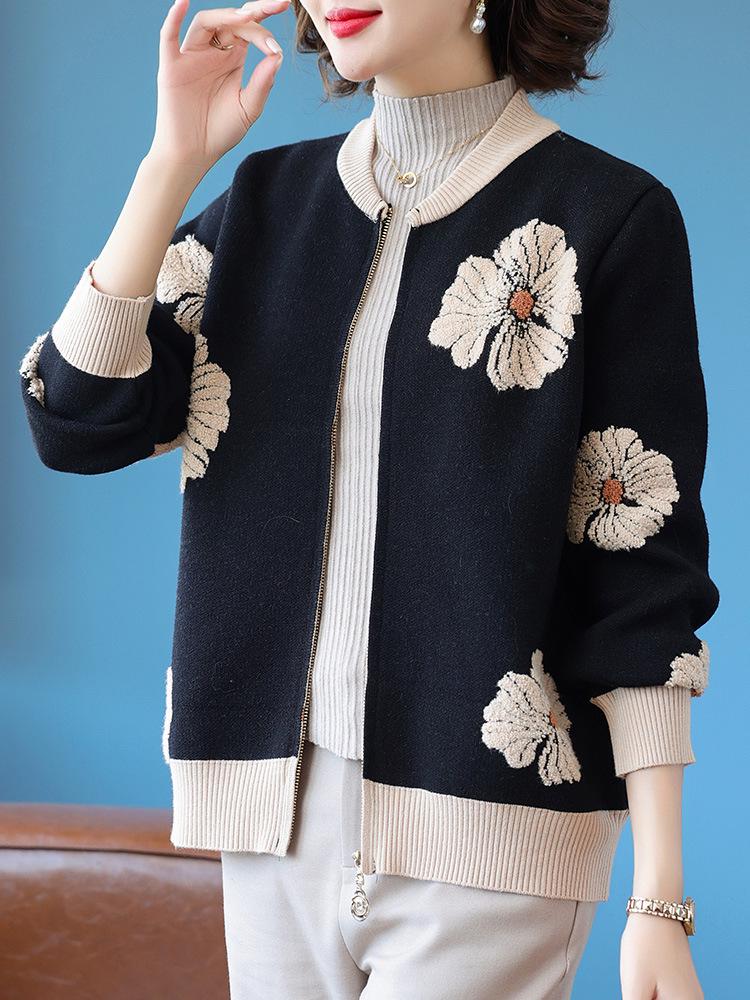 2025 New Fashionable Knitted Top: Spring & Autumn Short Jacket for Middle-Aged Women