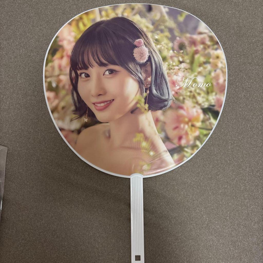 [USED] TWICE Momo Momo Fan TWICELAND