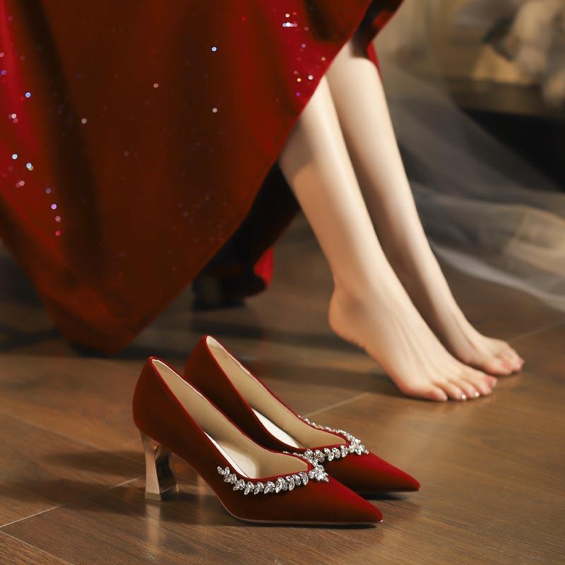 New Sparkling Rhinestone Temperament Small Pointed Tip Thin Heel Shallow Mouth Wedding Shoes High Heels Women's Shoes