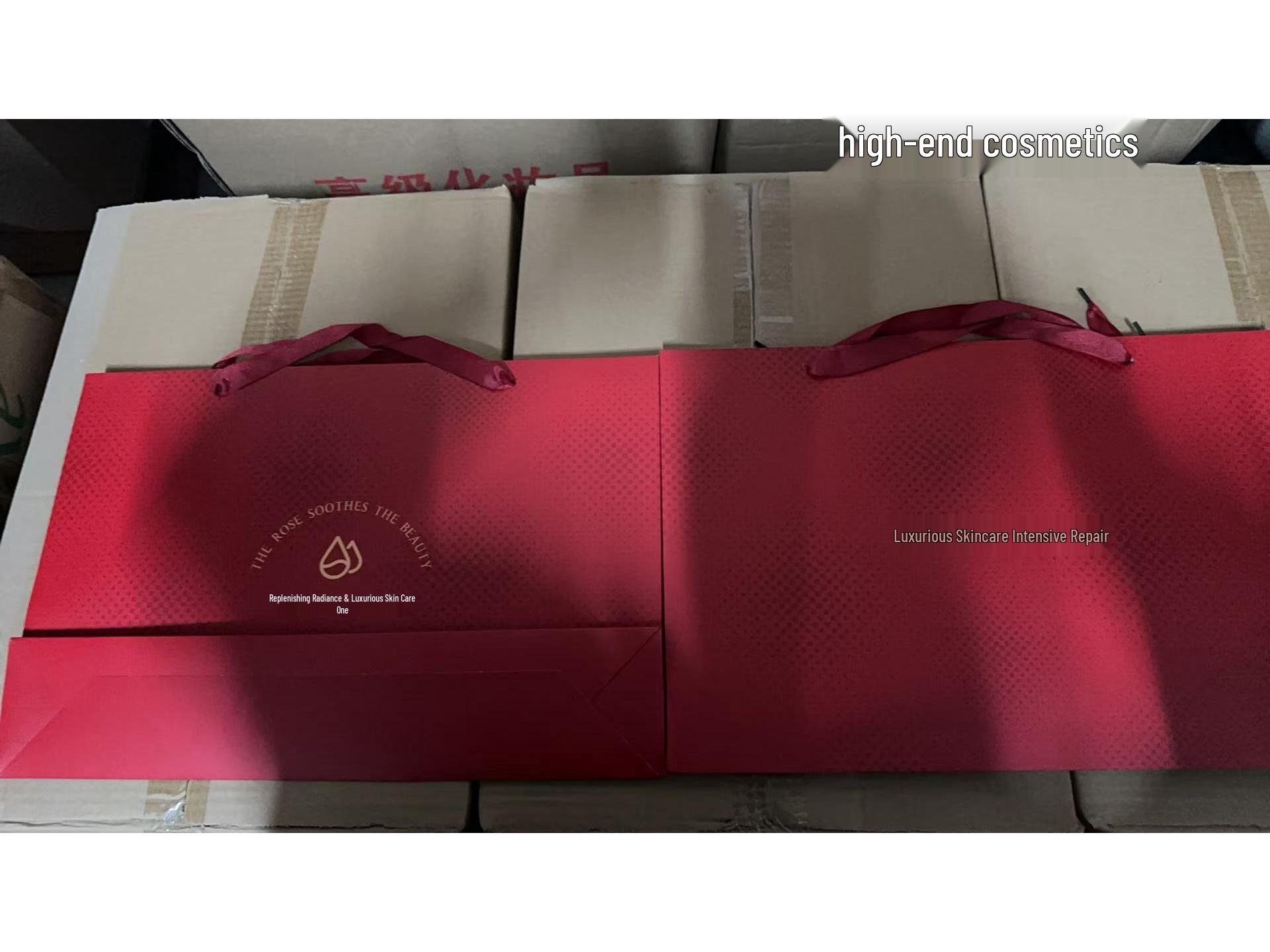 

Набір для догляду за шкірою Oupei, що освітлює та омолоджує (8 штук) + Маска, Помада та Кушон