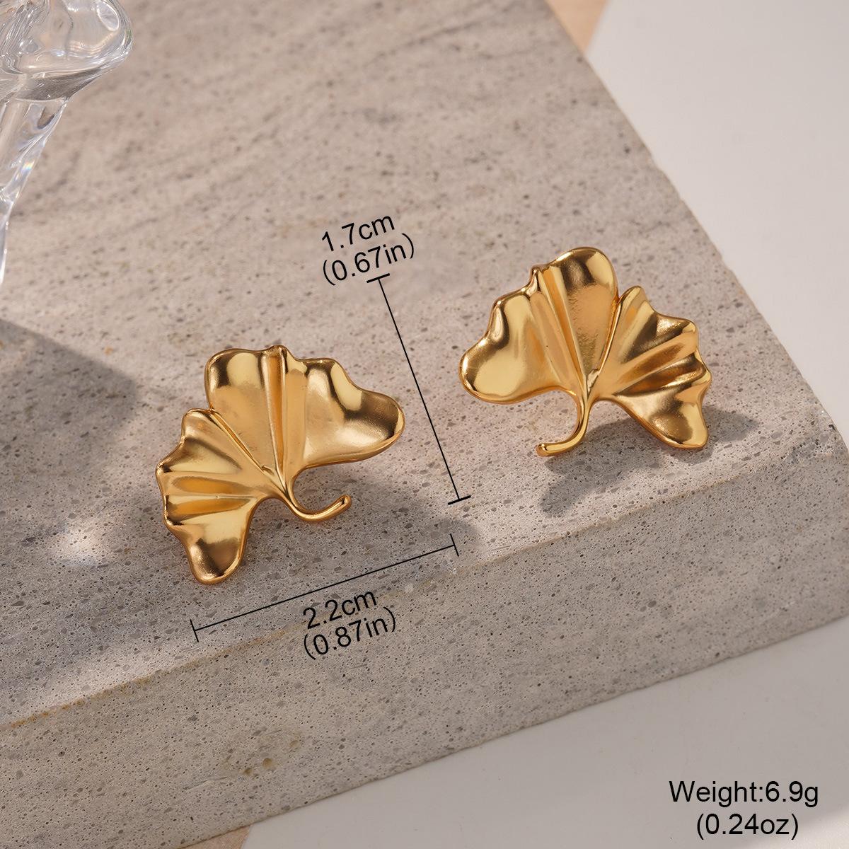 

European and American earrings women s simple flower earrings ins wind shell earrings retro silver needle fashion earrings
