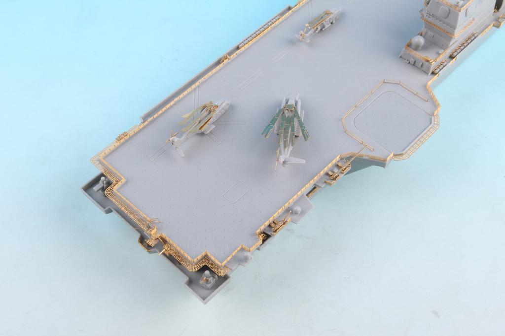 Pit Road 1/700 Scale Ship Model Upgrade Parts Series for the Japan Maritime Self-Defense Force Izumo-class Destroyer, Plastic Model Parts GB7014