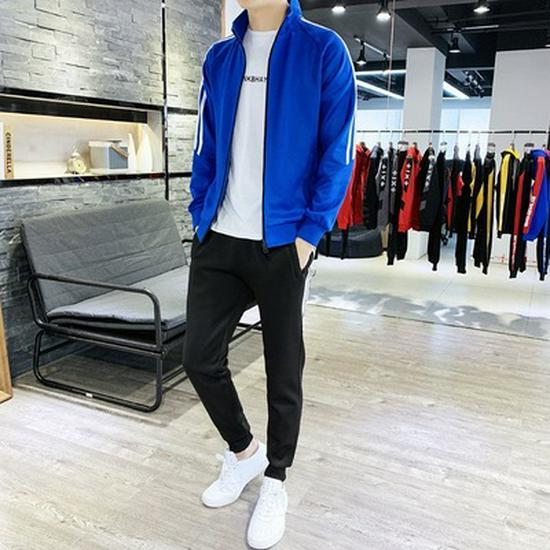 Trendy Unisex Sports Suit: Stand-up Collar Cardigan & Sweatshirt, Ideal for Spring/Autumn, Two-Piece Set, Customizable.