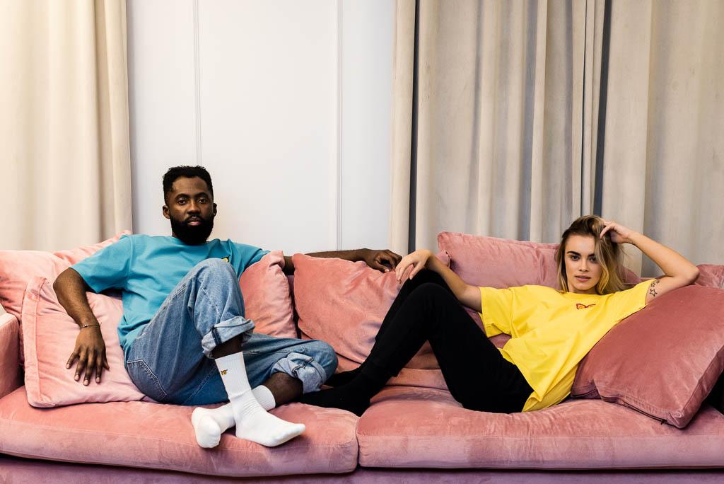 Żółta Koszulka Oversized Z Modnym Motywem Okularów, Stylowa I Wygodna, M