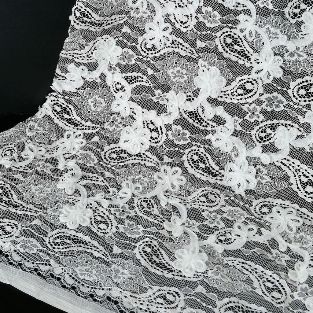 3D Floral Embroidery Lace Fabric for Elegant Wedding and Bridesmaid Dresses