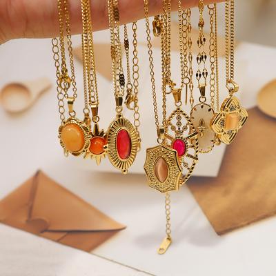 Tongfeng 18K Gold Titanium Steel Necklace Retro Court Style Natural Stone Pendant Collarbone Chain