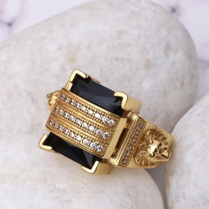 Men's Gold-plated Black Diamond Ring, Lion Head Men's Ring, Domineering Point Diamond Punk Jewelry.