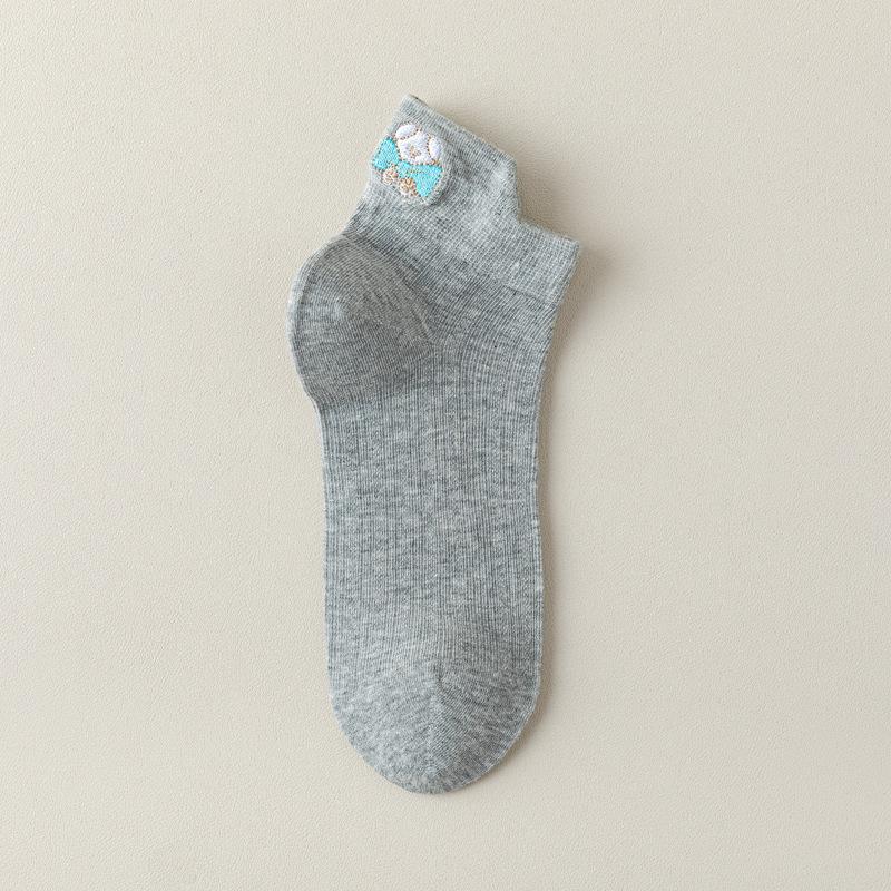 Women's Summer Thin Bear Embroidered Mesh Breathable Boneless Short Cotton Socks