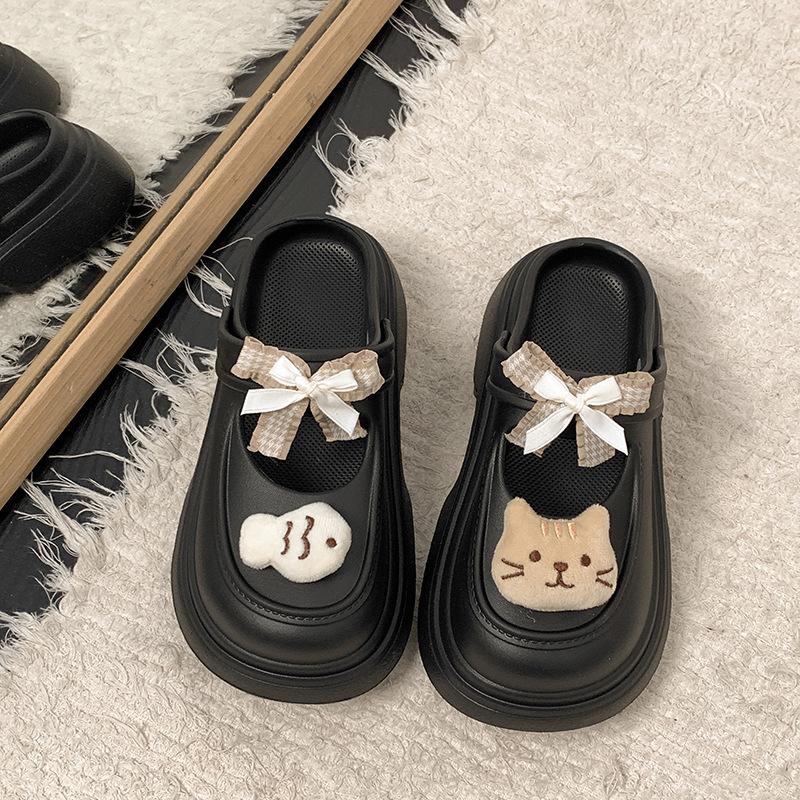 Internet celebrity explosion white heightened thick-soled hole shoes women's 2025 new summer wear anti-skid bag head drag