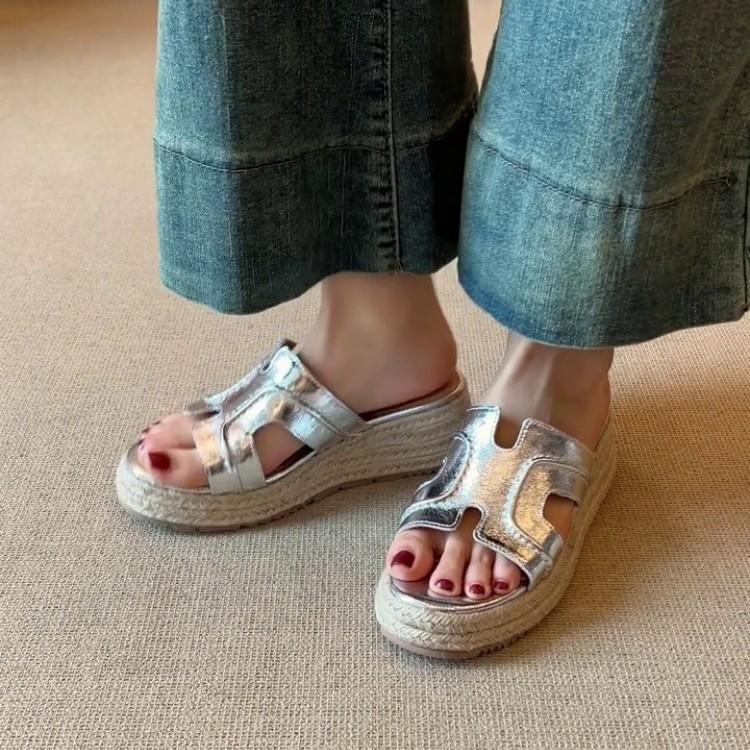 Sheepskin Version~ Genuine Leather Retro Round Head Thick-soled One-word Slippers for Women's Summer Wear Straw Muffin Shoes, High-heeled Cool Slippe