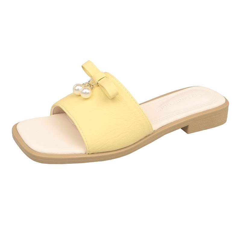 French retro square head one-word slippers women's 2025 summer wear open-toed cool slippers commuting casual thick heel sandals