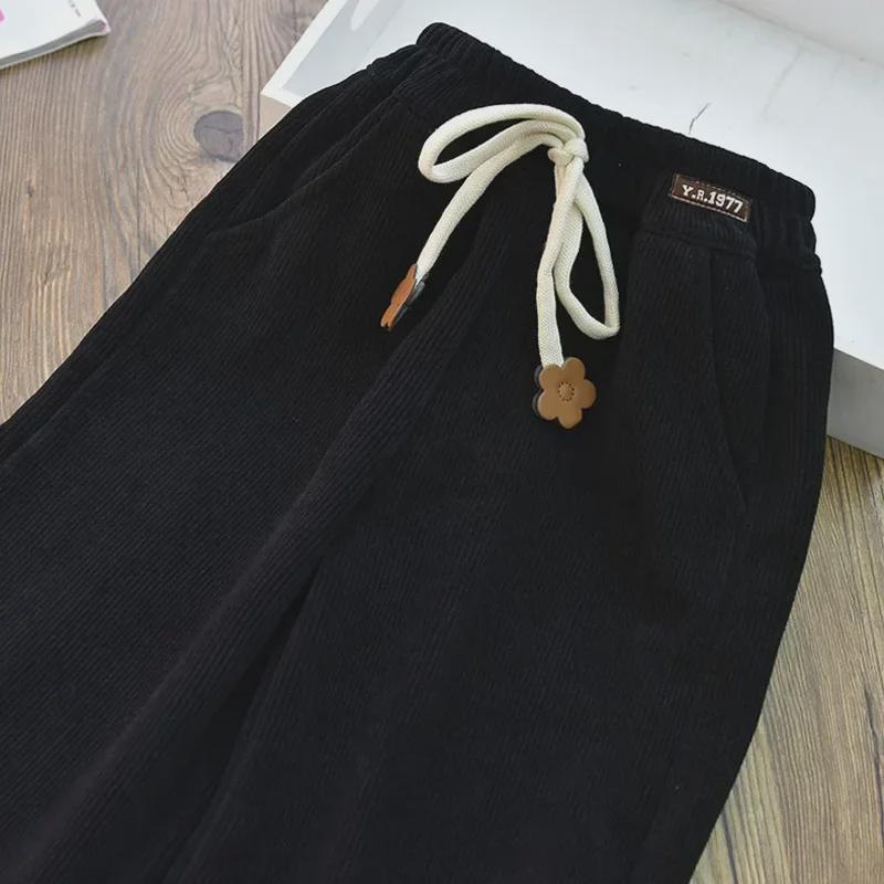 Pantaloni de catifea reiată cu picior larg pentru fete - Groși, eleganți și casual pentru toamnă/iarnă