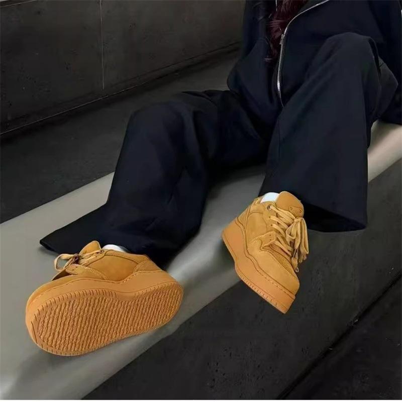 Retro Gray Board Shoes Women's Autumn New Thick-soled Versatile Casual Sports Bread Shoes Women