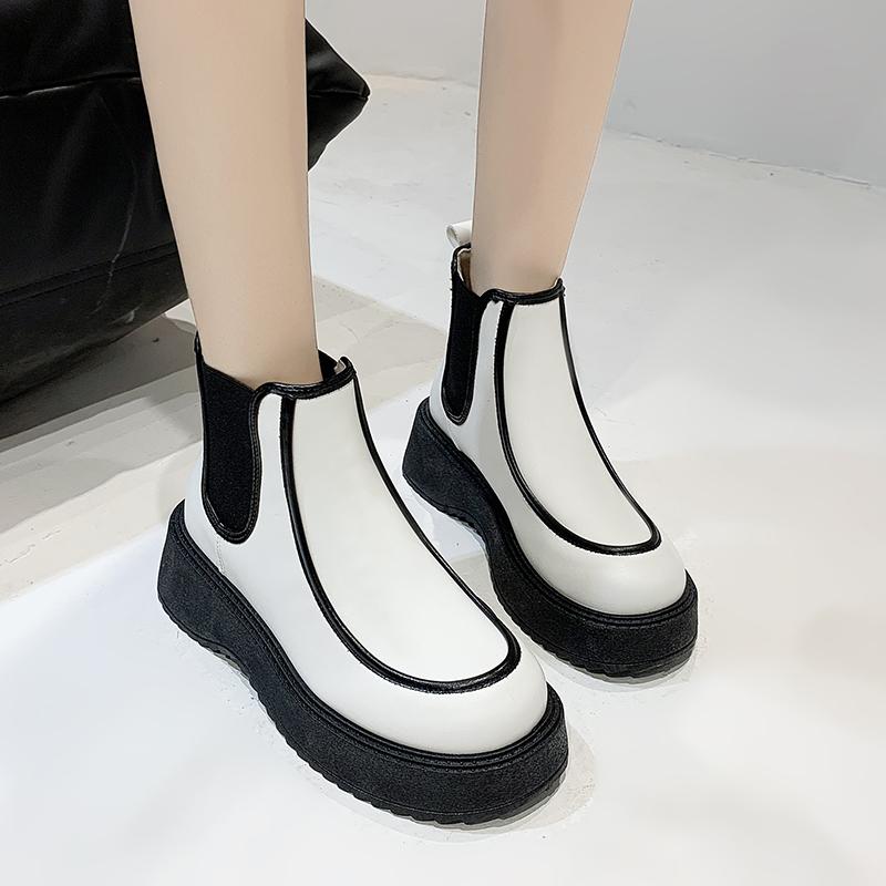2026 Autumn Winter New Platform Thick-soled Chelsea Short Boots Smoke Tube Boots Motorcycle Boots Thick Heel Boots Women