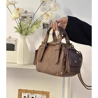 Bag Women's Autumn and Winter New Women's Fashion Retro Portable Locomotive Bag Niche Design Shoulder Messenger Bag