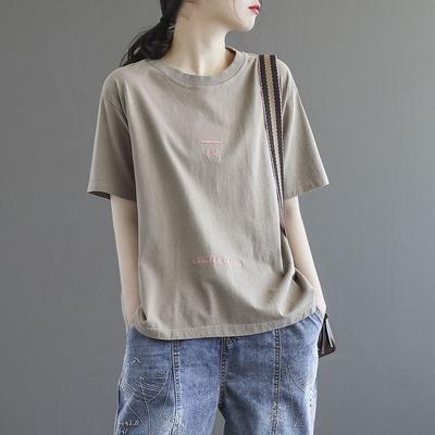 Casual and Artistic Embroidered Short-sleeved T-shirt for Women, Plus-size Women's Spring and Summer Loose Top, T-shirt, Retro Base Layer