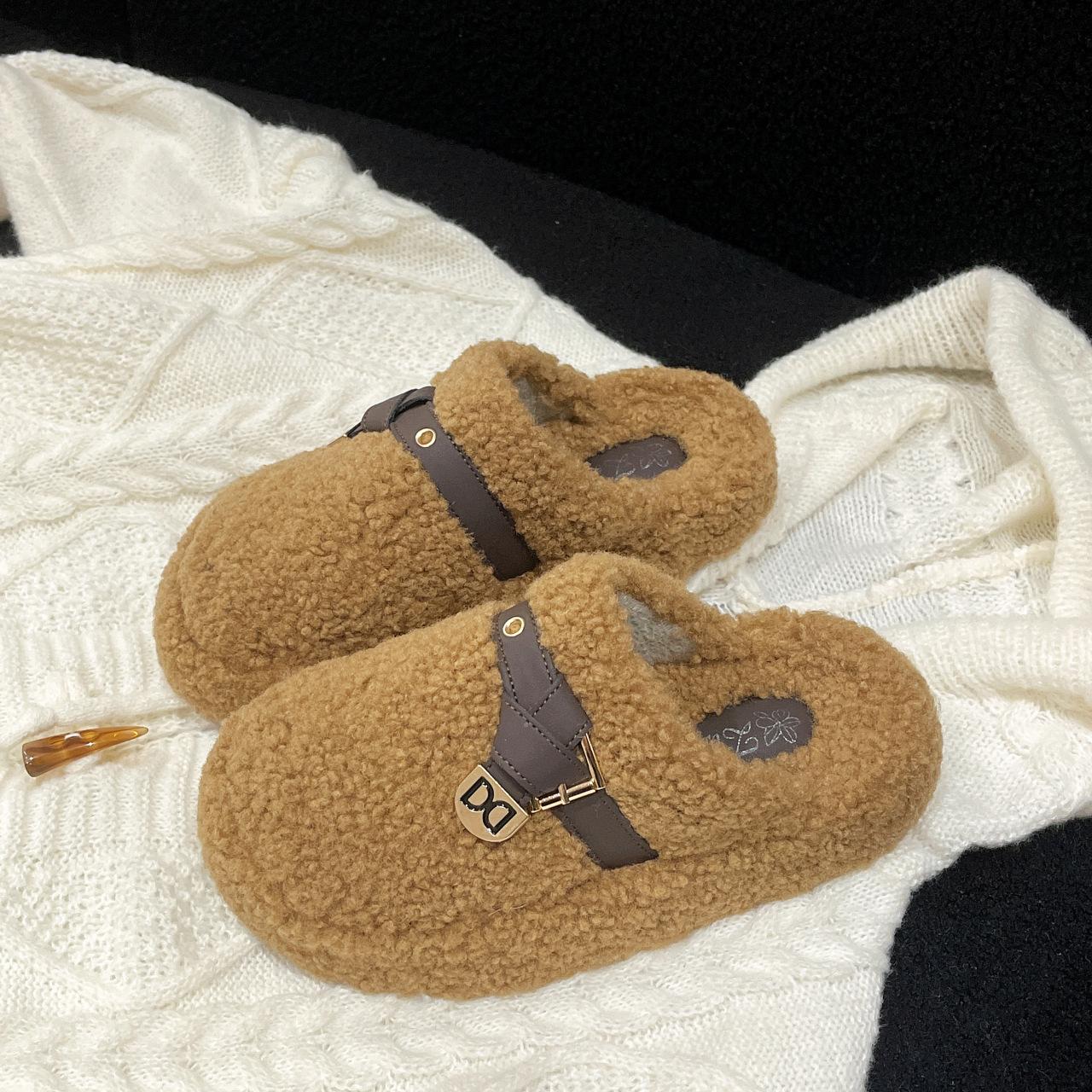 

Інтернет-знаменитість сумка голова пухнасті капці жіночий верхній одяг 2025 осінь та зима нова мода нековзні овеча вовна пряжка ремінь бавовняні капці 40 коричневий