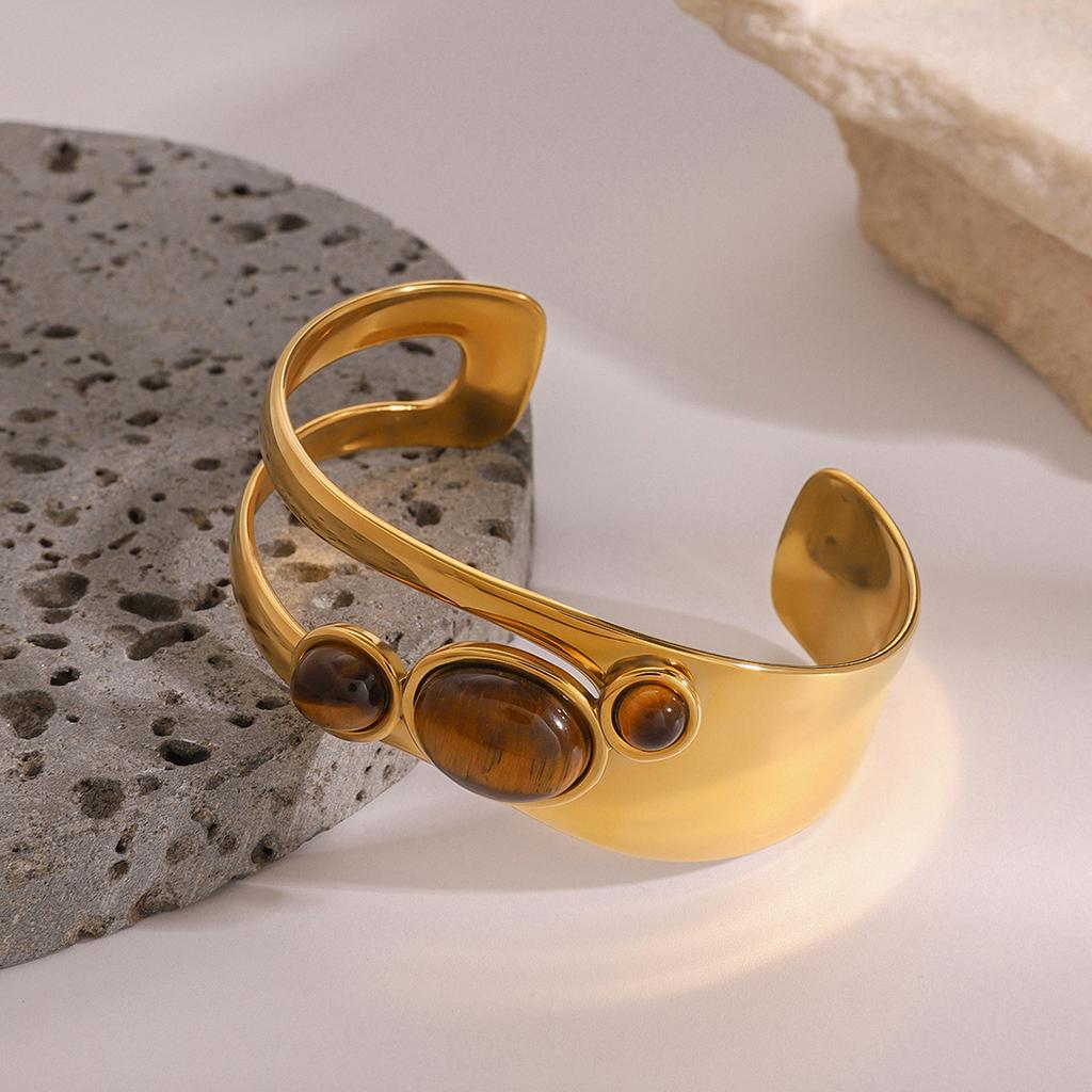 Fashionable Open Hollow Bracelet
