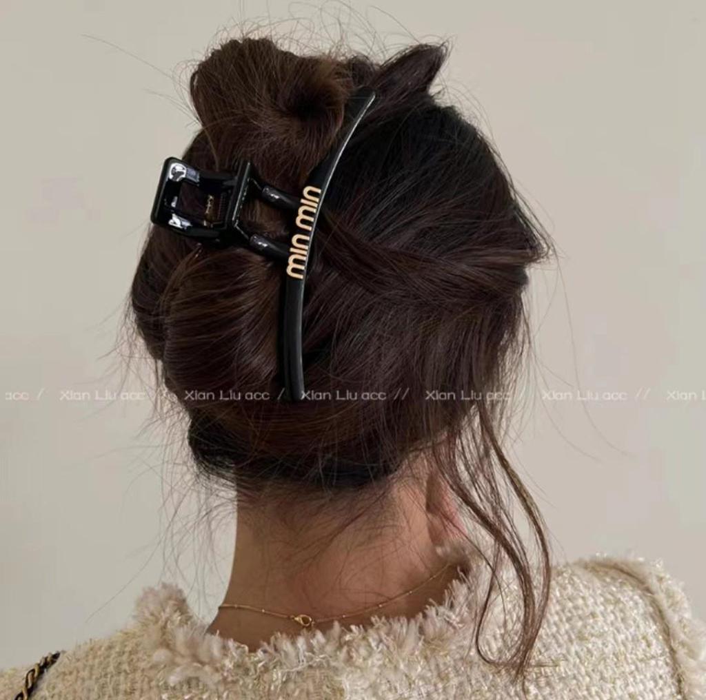 High-End Matte Frosted Large Hair Claw Clip, Women's Chic Shark Clip