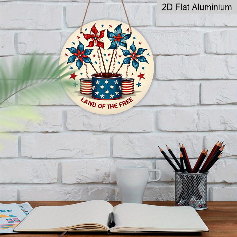 2D Flat, 1pc Round "Land Of The Free" Aluminum Hanging Sign, Patriotic Red White Blue Pinwheel Windmill Design, Rustic Retro Metal Wall Decor