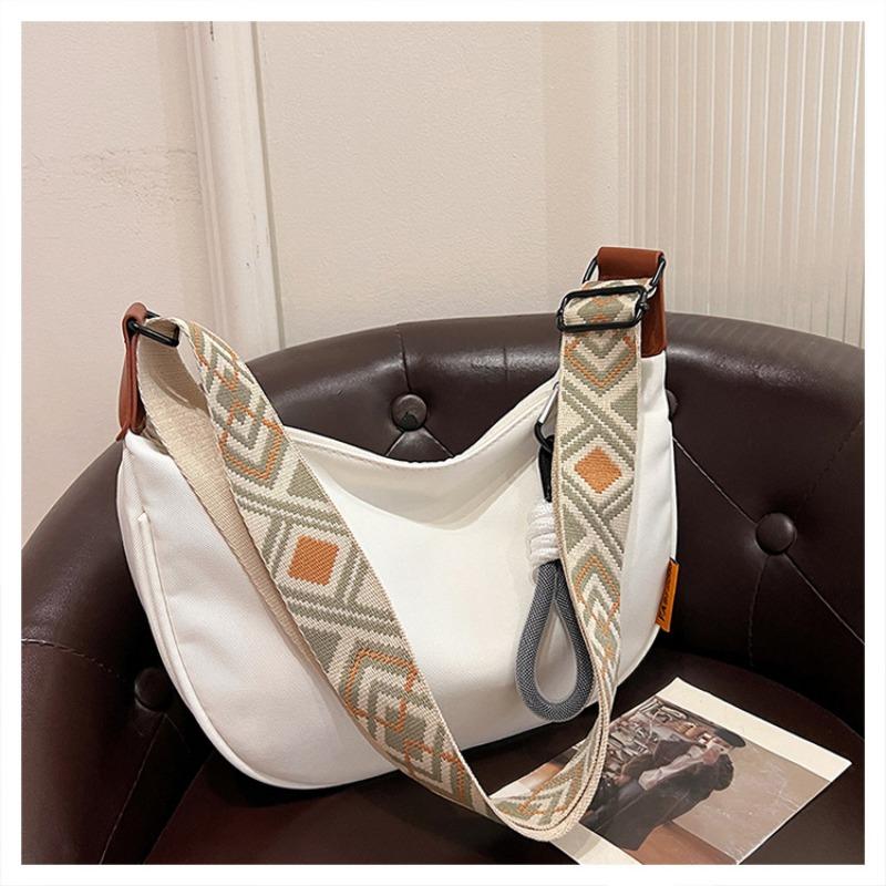 Spacious Nylon Canvas Bag Women Fall Winter New Trend Fashion Versatile Solid Color Crossbody Bag Crescent Moon Bag