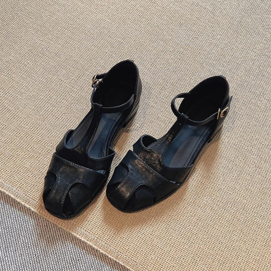 Sheepskin version~ Baotou shoes women's summer retro woven hollowed-out one-word buckle sandals women's black gas low-heeled Roman shoes