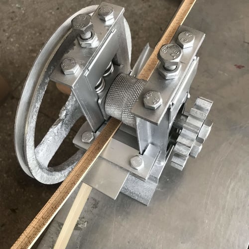 [2025 New Standard Compliant] Bamboo Splitter, Bamboo Craft Tools, Bamboo Splitter, Bamboo Crafts, Hand-Cranked Bamboo Shredder, Manual Bamboo Strip S