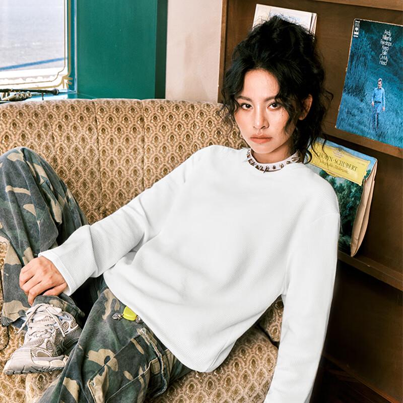 MINISO Men's Fleece-Lined Crew Neck Long Sleeve T-Shirt