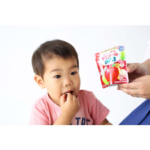 Pigeon Baby Teeth Care for Parents and Children Tablet U Xylitol + Fluoride [does Not Obstruct the Trachea] Childrens Oral Care Freshly Picked Apple