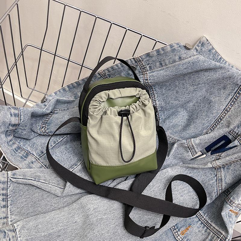 Niche sports messenger bag casual small bag street men and women simple 2025 spring trend shoulder bucket bag