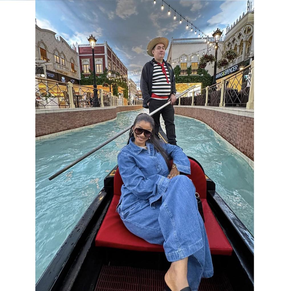 Women's Denim Suit Long Sleeved Lapel Pocket Top with Tie Up Straight Leg Pants Two-piece Set