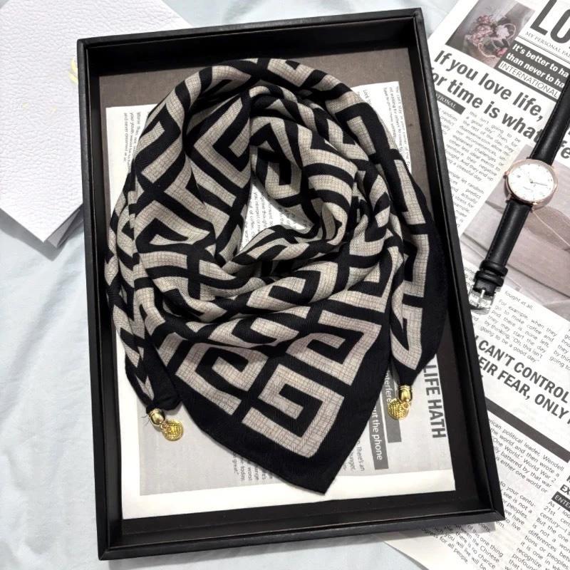 1Pc Magnetic Closure Versatile Neck Scarf Elegant Painted Pattern Luxury Silk Scarf Gift Necklace Cloth Accessories