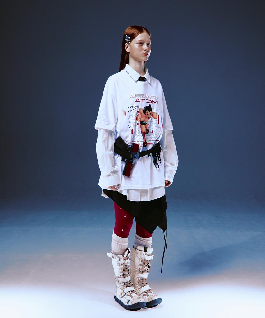 MAINBOOTH [Atom] Matrix T-Shirt (White)