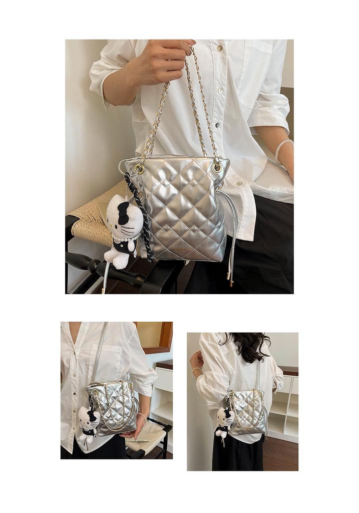 Versatile Women's Fashion Bucket Bag for Daily Commute and Office Use