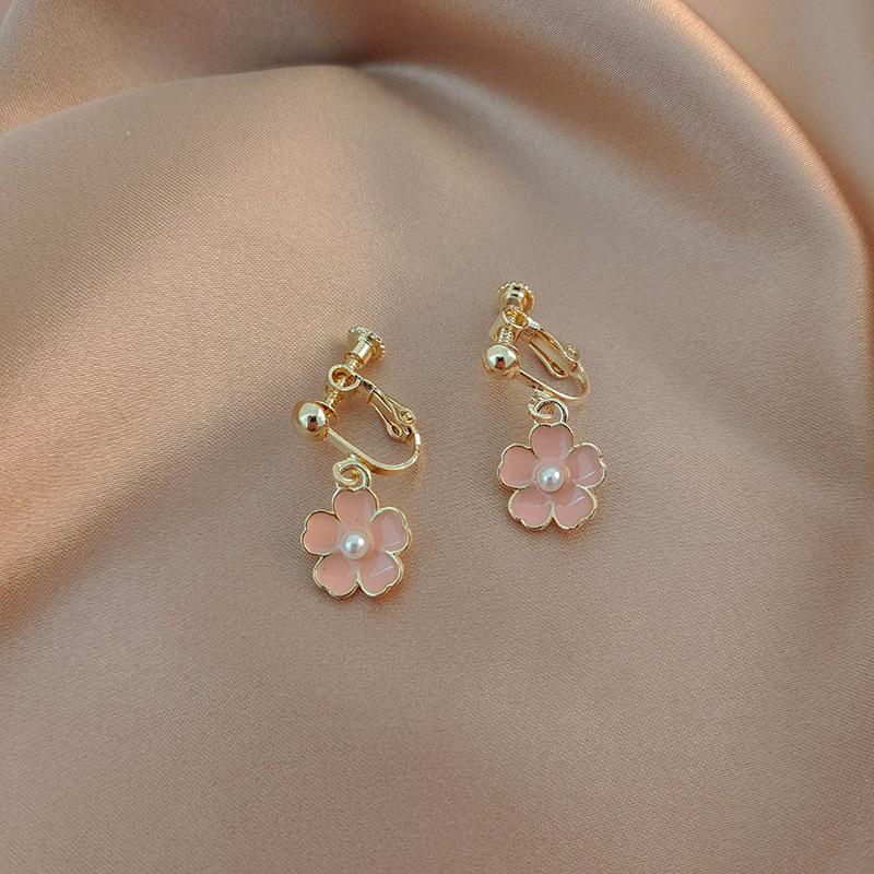 Korean Version of Advanced Ear Clip Without Ear Hole Women's Fashion Retro Versatile Cool Style Temperament Simple Earrings