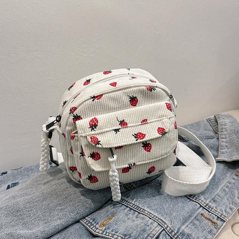 1 Piece Casual Zipper Trendy Crossbody Bag Cute Strawberry Shoulder Bag Tote Handbag For Women Girls Travel Work Messenger Bag