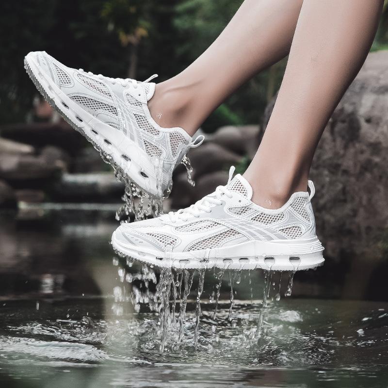 Summer large size mesh men's shoes hollow breathable fashion sports shoes lightweight cushioning EVA bottom hiking wading shoes men