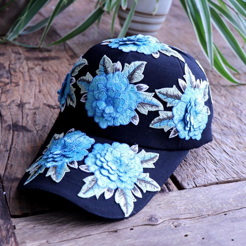 

Шикарный национальный стиль дизайна с цветочной вышивкой Леди Бейсболка Женская шляпа для отдыха head size 57cm