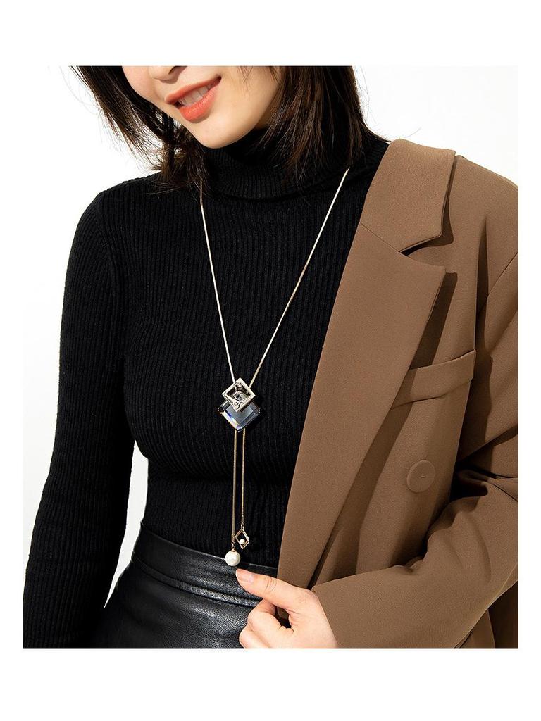 2021 Nowy damski uniwersalny wysokiej klasy dekoracyjny naszyjnik sweterkowy wisiorek