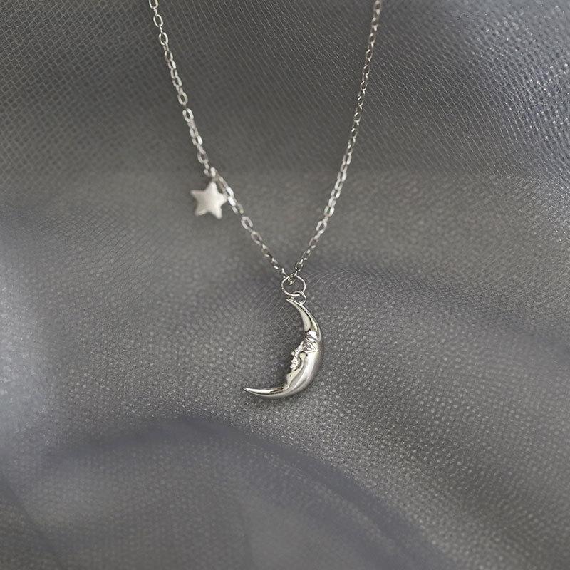 New Korean Style Crescent Moon Star Necklace Simple Personality Temperament Versatile Collarbone Chain Women