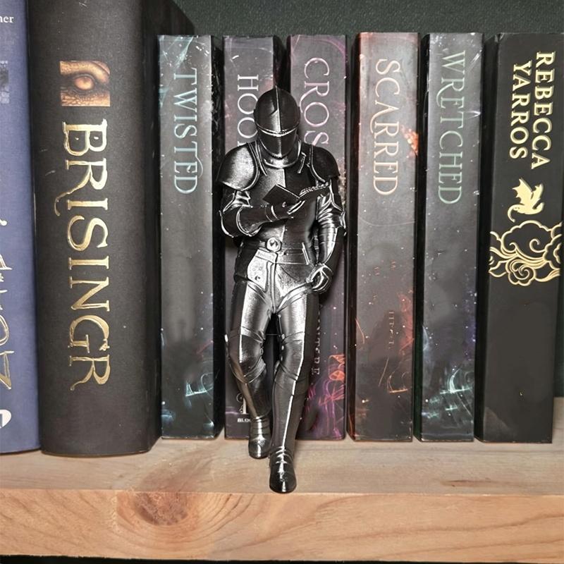 Estatua de Caballero Impresa en 3D Decoración de Estantería de Caballero Estatua Gótica Blindada Figura de Biblioteca de Fantasía Para Amantes de los Libros Escritorio Único O