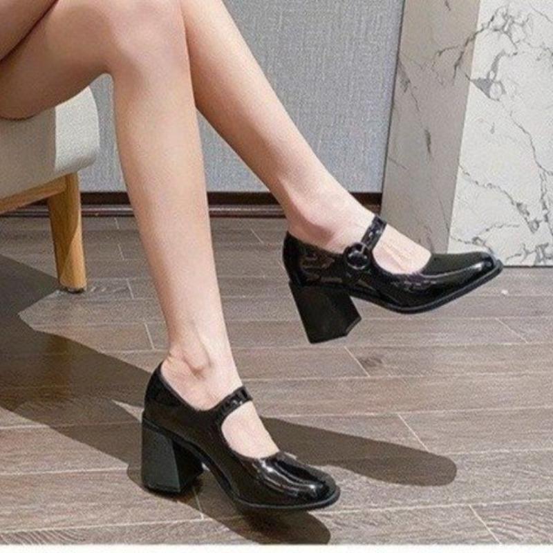 Fashionable and Sexy Female Retro British Style Black One Button Thick Heel Square Toe Single Shoes for Women