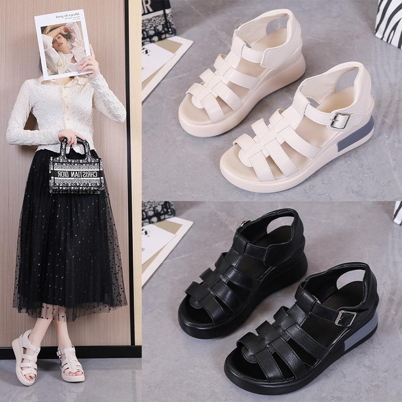 Hollow buckle sandals women's outer wear summer new open-toed casual retro flats sandals