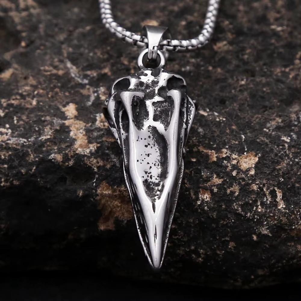 Vintage Bird Skull Necklace Silver Pendant Necklace Fashion Crow Skull Pendant for Men and Women