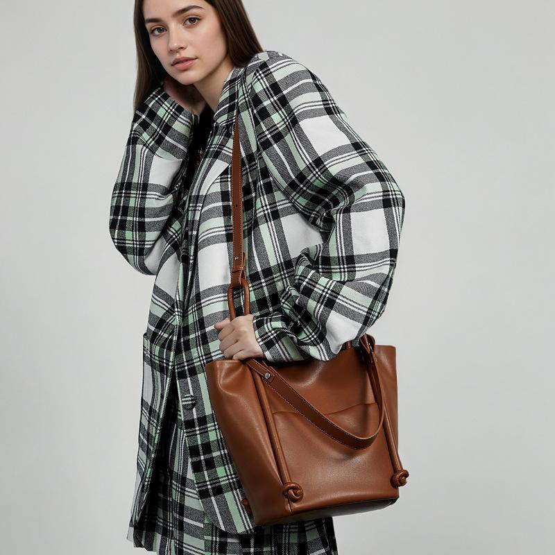Niche design high-quality soft play capacity tote bag simple leather shoulder crossbody atmospheric fashion women's bag