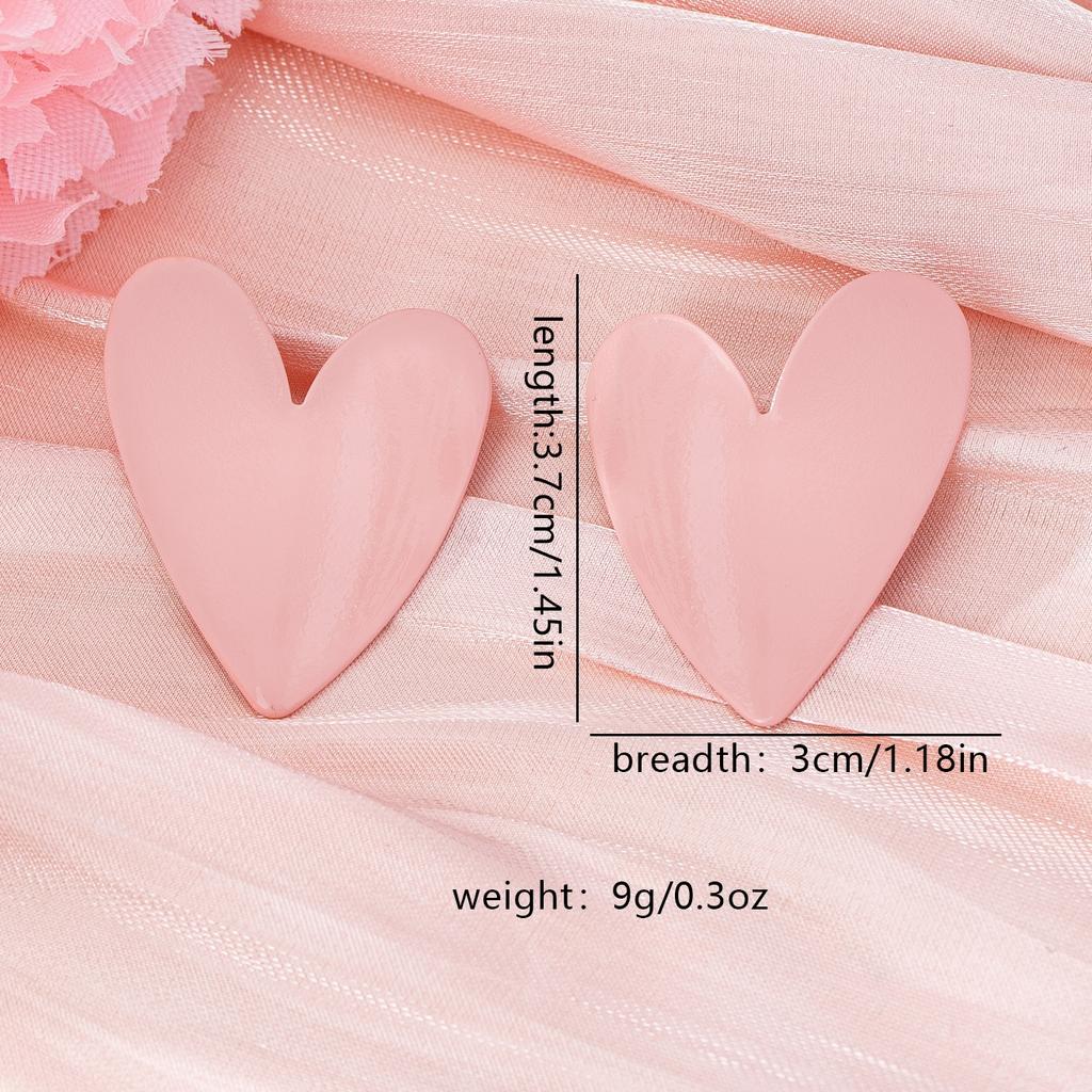 A Pair of Women's Earrings, Smooth Irregular Heart-Shaped Earrings, Suitable for Daily Wear and Vacation Wear