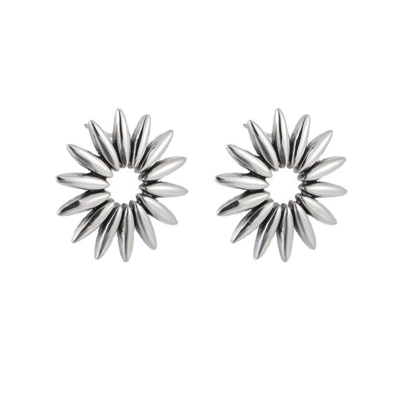 Elegant Sunflower Earring Exaggerated Statement Jewelry Retro Earrings  for Women