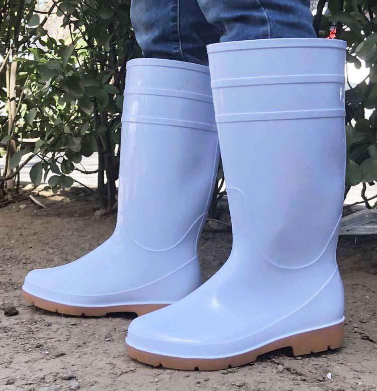 White High-Top Non-Slip Kitchen Work Boots, Oil, Acid & Alkali Resistant, Ideal for Chefs & Food Industry.