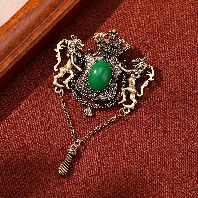 Baroque Palace High-end Chain Tassel British High-end Ancient Ladies Brooch